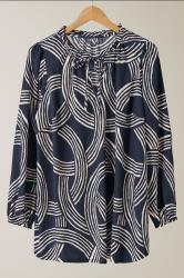 EVANS Curve Navy Blue Linear Print Jersey Crepe Blouse