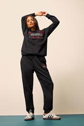 PixieGirl Petite Women's Black 'Apres Ski' Slogan Sweatshirt | PixieGirl 3