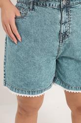 YOURS Plus Size Blue Scallop Edge Denim Shorts | Yours Clothing 4