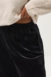 YOURS Plus Size Black Velvet Palazzo Trousers | Yours Clothing 4