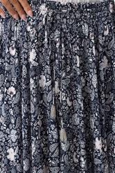 YOURS Plus Size Navy Blue Paisley Hanky Hem Skirt | Yours Clothing 4