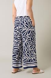 EVANS Plus Size Navy Blue Palm Border Print Trousers | Evans 4