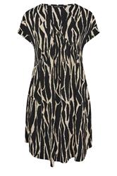 EVANS Plus Size Black Abstract Print Jersey Crepe Dress | Evans 5
