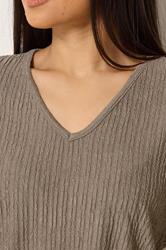 M&Co Petite Mocha Brown Crinkle V-Neck T-Shirt | M&Co 5