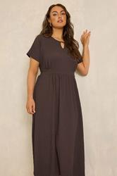 EVANS Plus Size Chocolate Brown Keyhole Textured Maxi Dress | Evans 3