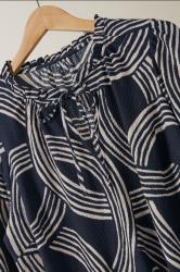 EVANS Plus Size Navy Blue Linear Print Jersey Crepe Blouse | Evans 7