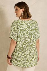 EVANS Plus Size Green Leaf Print Crinkle Blouse | Evans 2