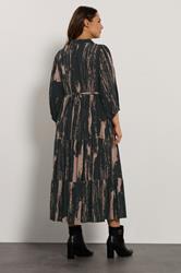 EVANS Plus Size Black Premium Smudge Print Tiered Maxi Dress | Evans 5