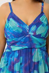 YOURS Plus Size Blue Floral Chiffon Maxi Dress | Yours Clothing 5