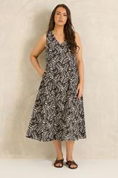 EVANS Plus Size Brown Linen Leaf Print Maxi Dress | Evans 1