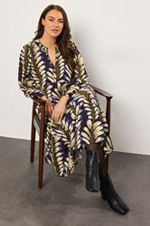 EVANS Plus Size Midnight Blue Leaf Print Tiered Maxi Dress | Evans 1
