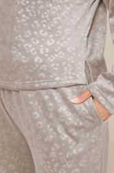 YOURS Plus Size Set Natural Brown Embossed Leopard Super Luxe Lounge | Yours Clothing 4