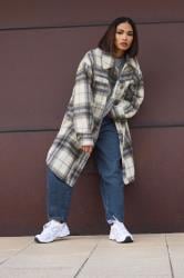 PixieGirl Petite Women's Blue Blurred Check Print Longline Shacket | PixieGirl 3