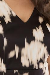 EVANS Plus Size Black Blurred Floral Peplum Occasion Top | Evans  4