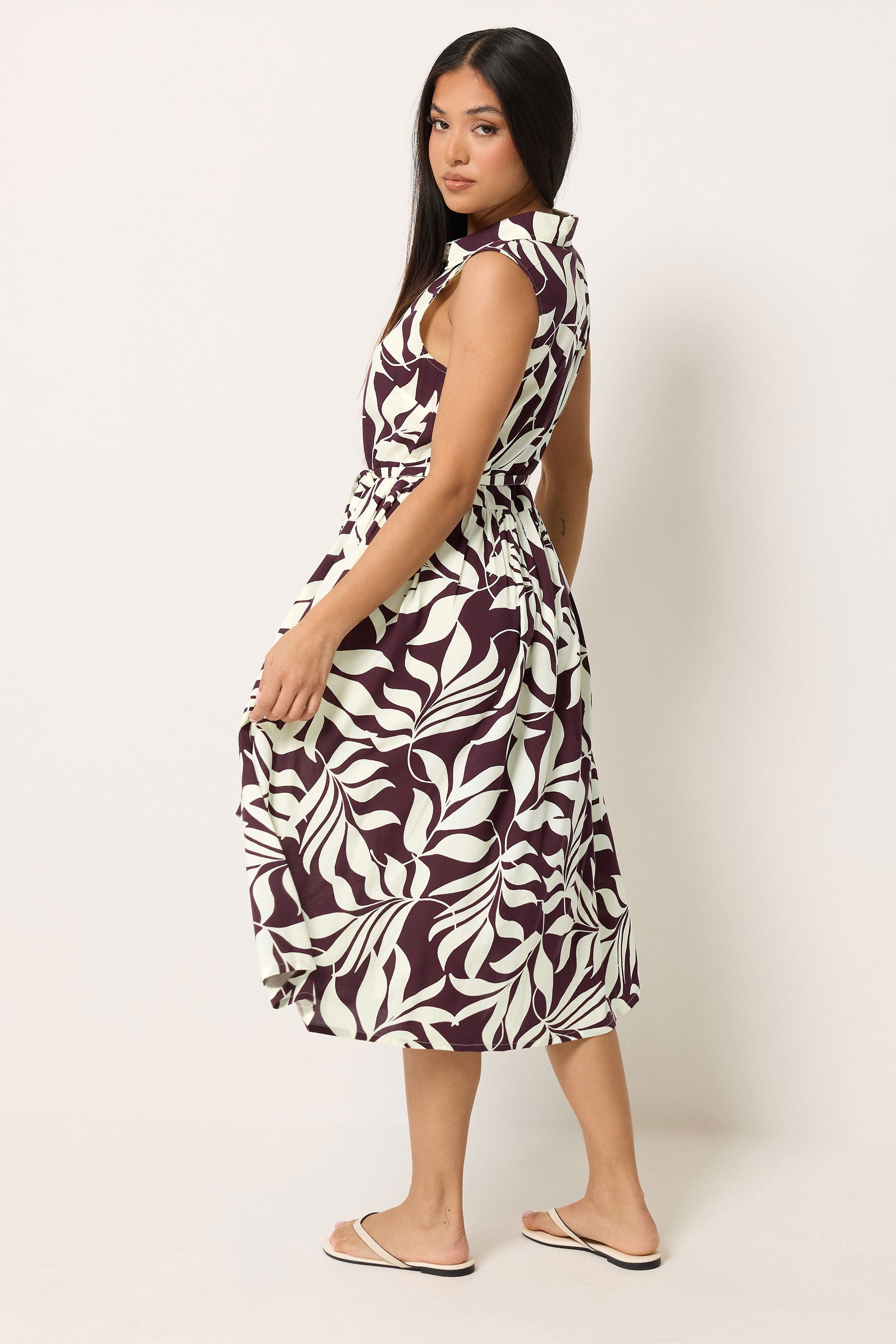 M&Co Petite Berry Purple Leaf Printed Sleeveless Midi Dress | M&Co 4