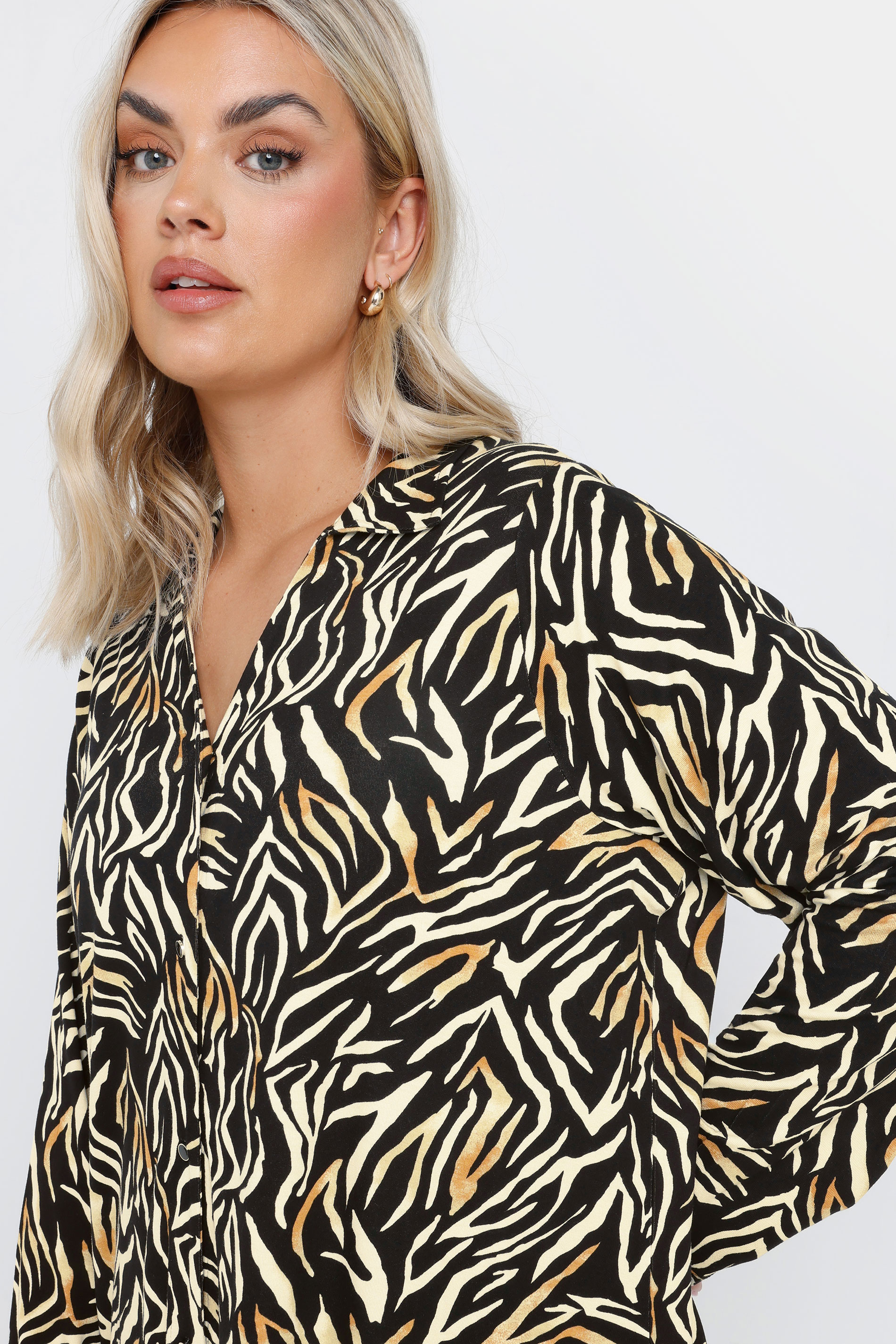 YOURS Plus Size Black Zebra Print Shirt | Yours Clothing 4