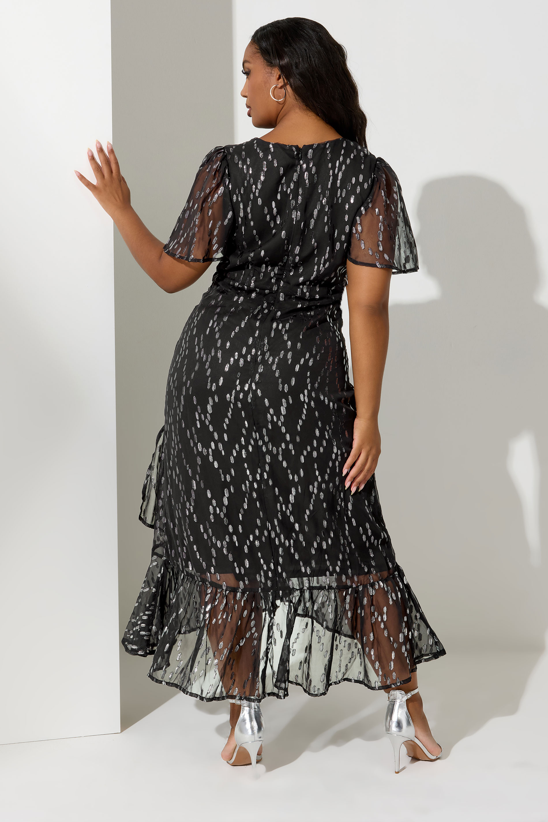 YOURS LONDON Plus Size Black & Silver Metallic Dobby Wrap Dress | Yours Clothing 2