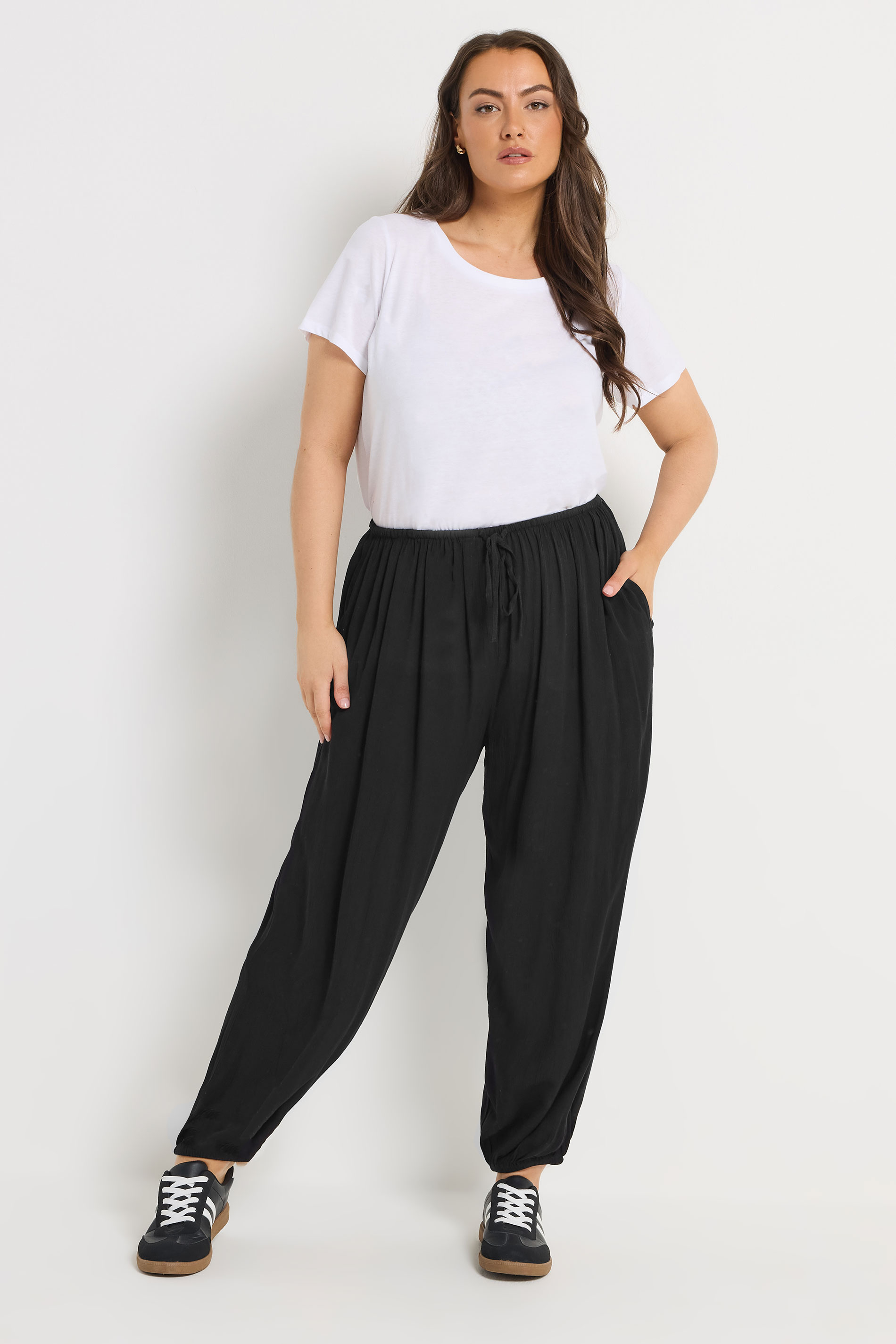 YOURS Plus Size Black Cuffed Balloon Trousers | Yours Clothing 3