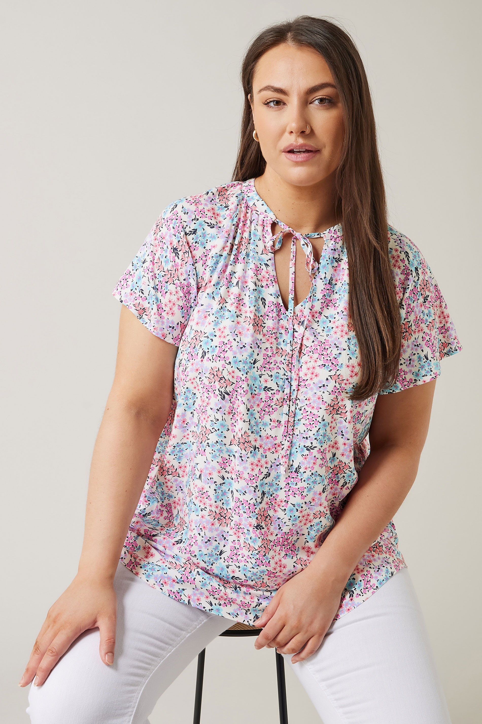EVANS Plus Size Pink Floral Print Tie Neck Blouse | Evans 3