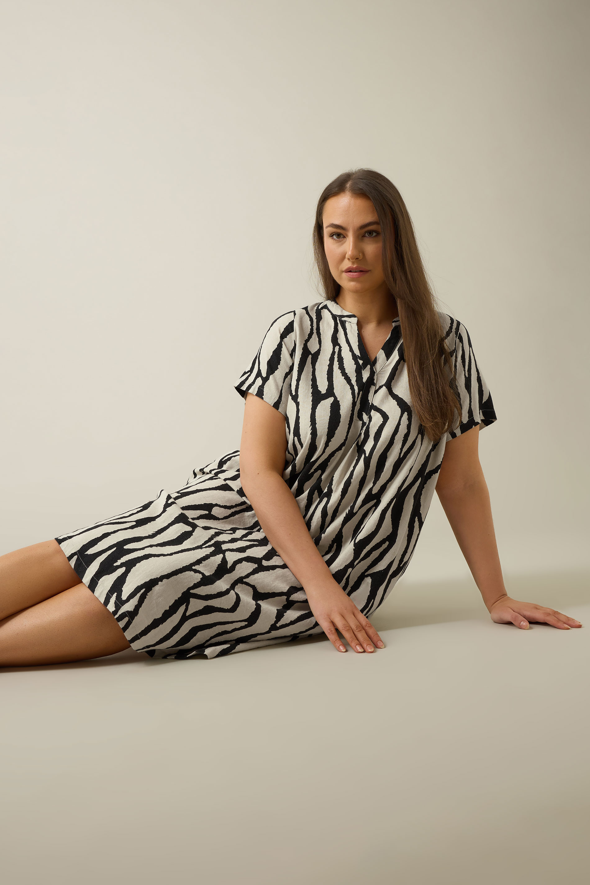EVANS Plus Size Natural Brown Abstract Print Premium Linen Dress | Evans 1