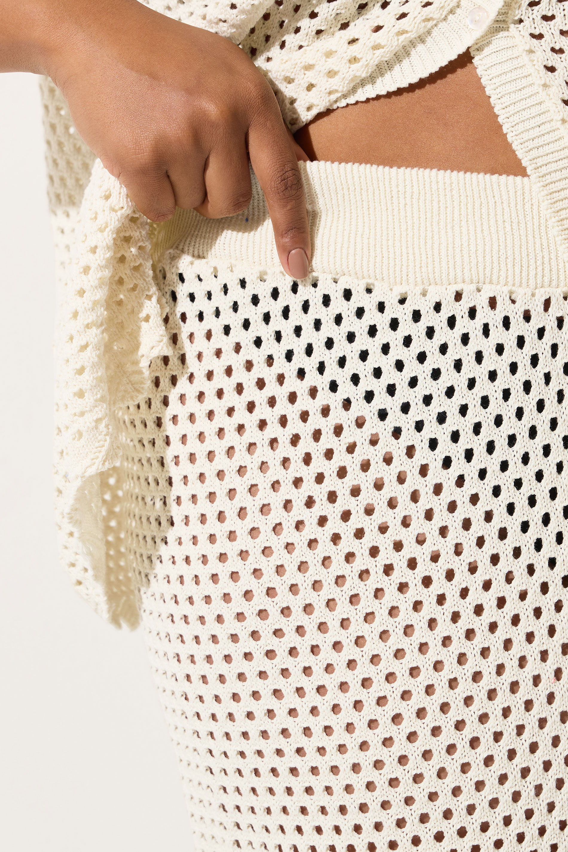 LIMITED COLLECTION Plus Size Cream Crochet Scallop Edge Trousers | Yours Clothing 4