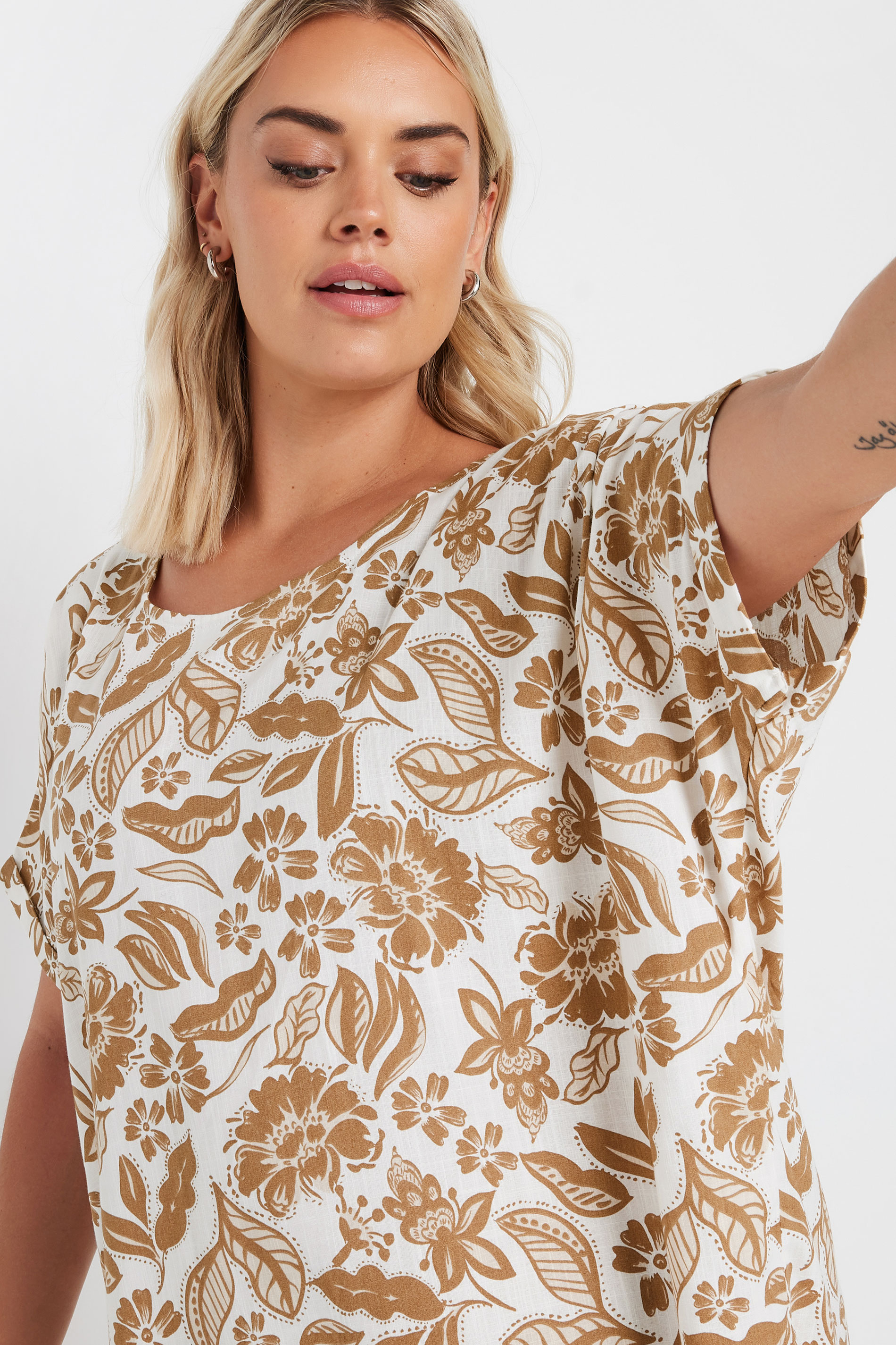 YOURS Plus Size Natural Brown Floral Print Tunic Dress | Yours Clothing 4