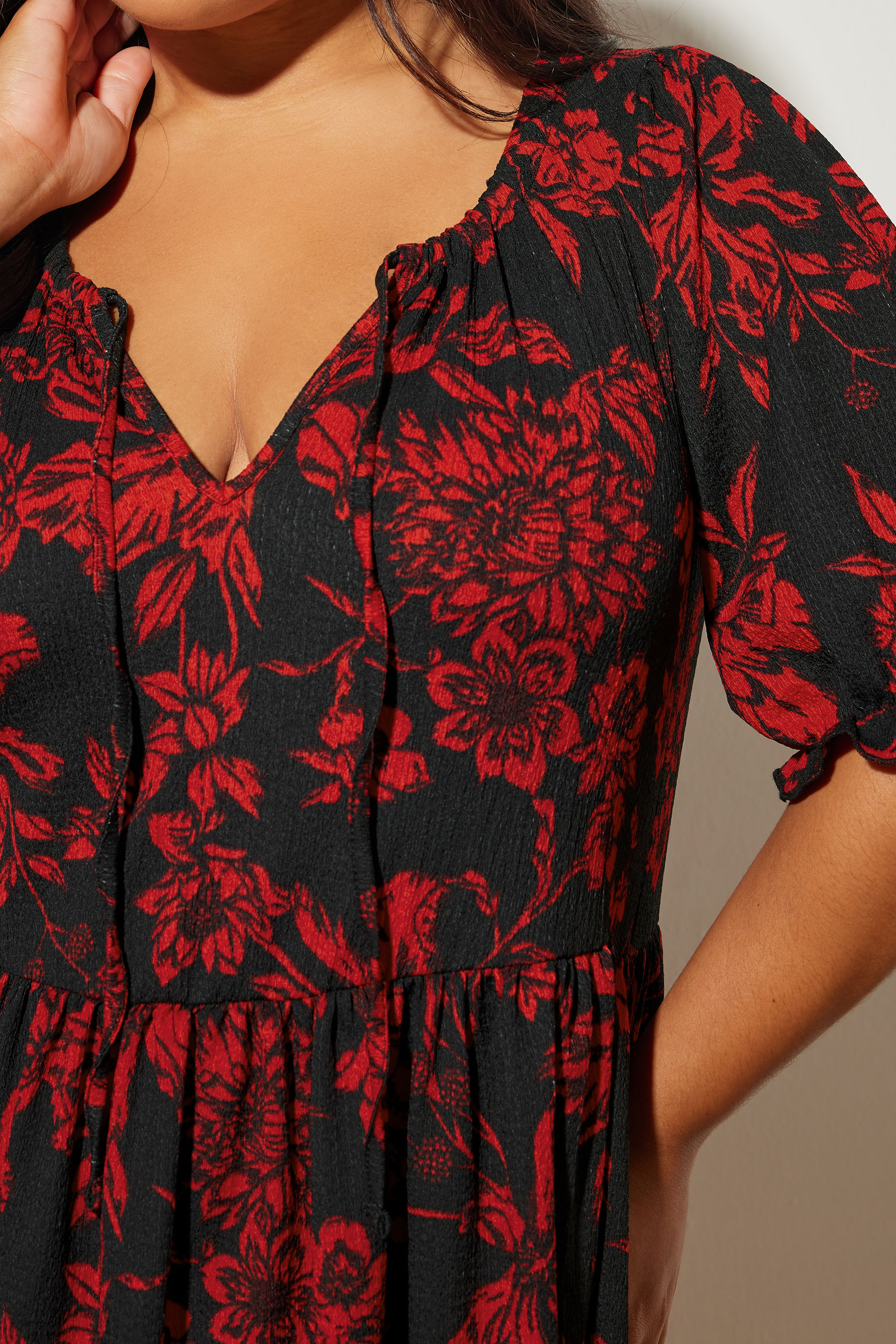 YOURS Plus Size Black & Red Floral Tie Neck Mini Dress | Yours Clothing 4