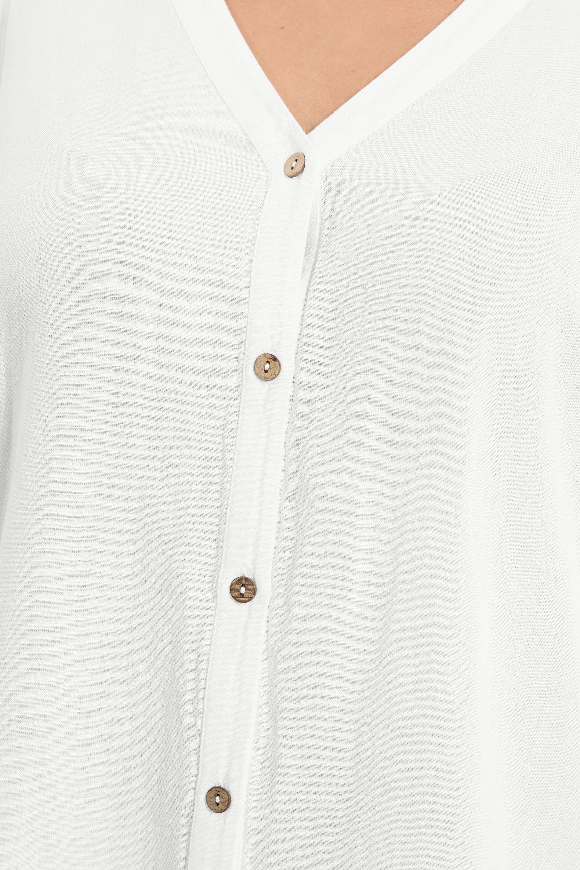 YOURS Plus Size White Button Through Blouse | Yours Clothing 4