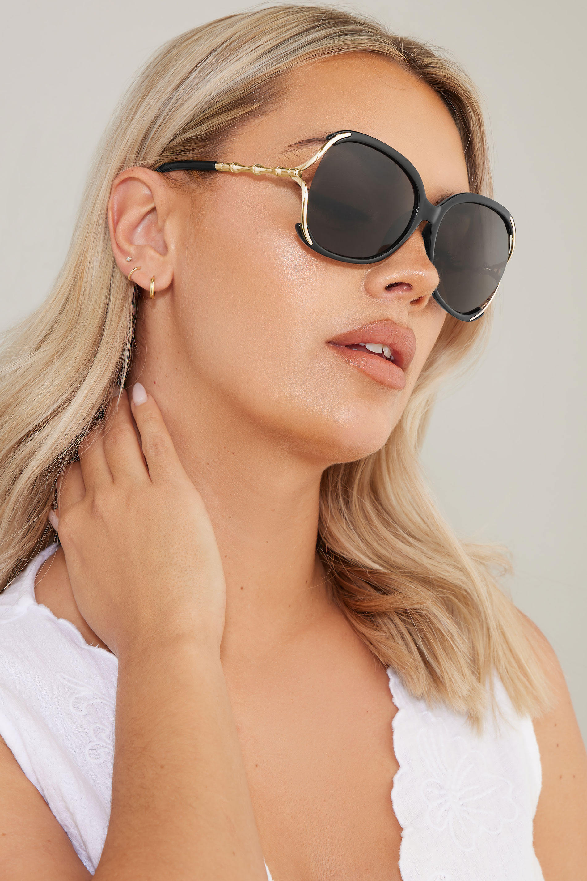 Women's Black Yours Teardrop Metal Arm Sunglasses Size One Size