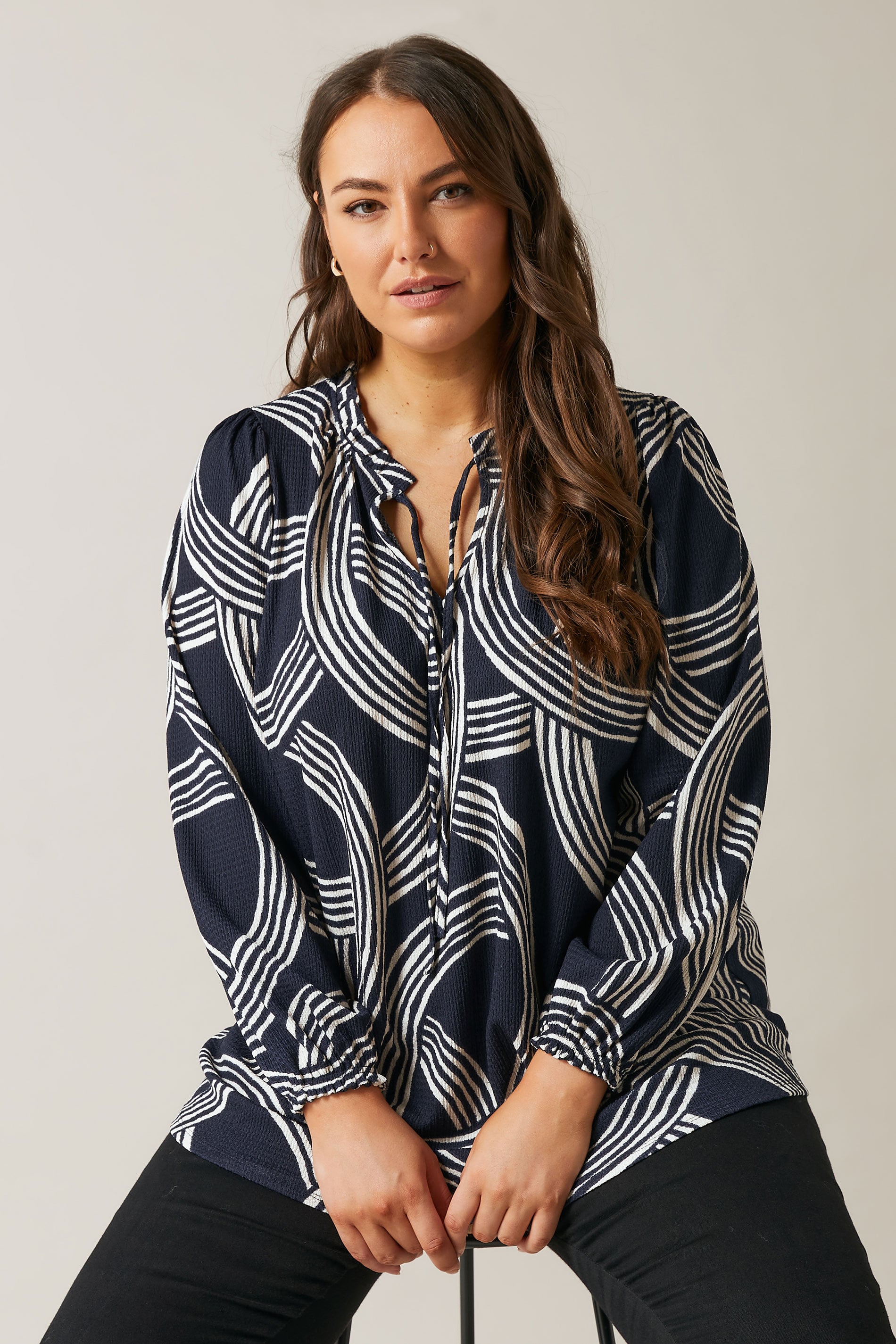 EVANS Plus Size Navy Blue Linear Print Jersey Crepe Blouse | Evans 1