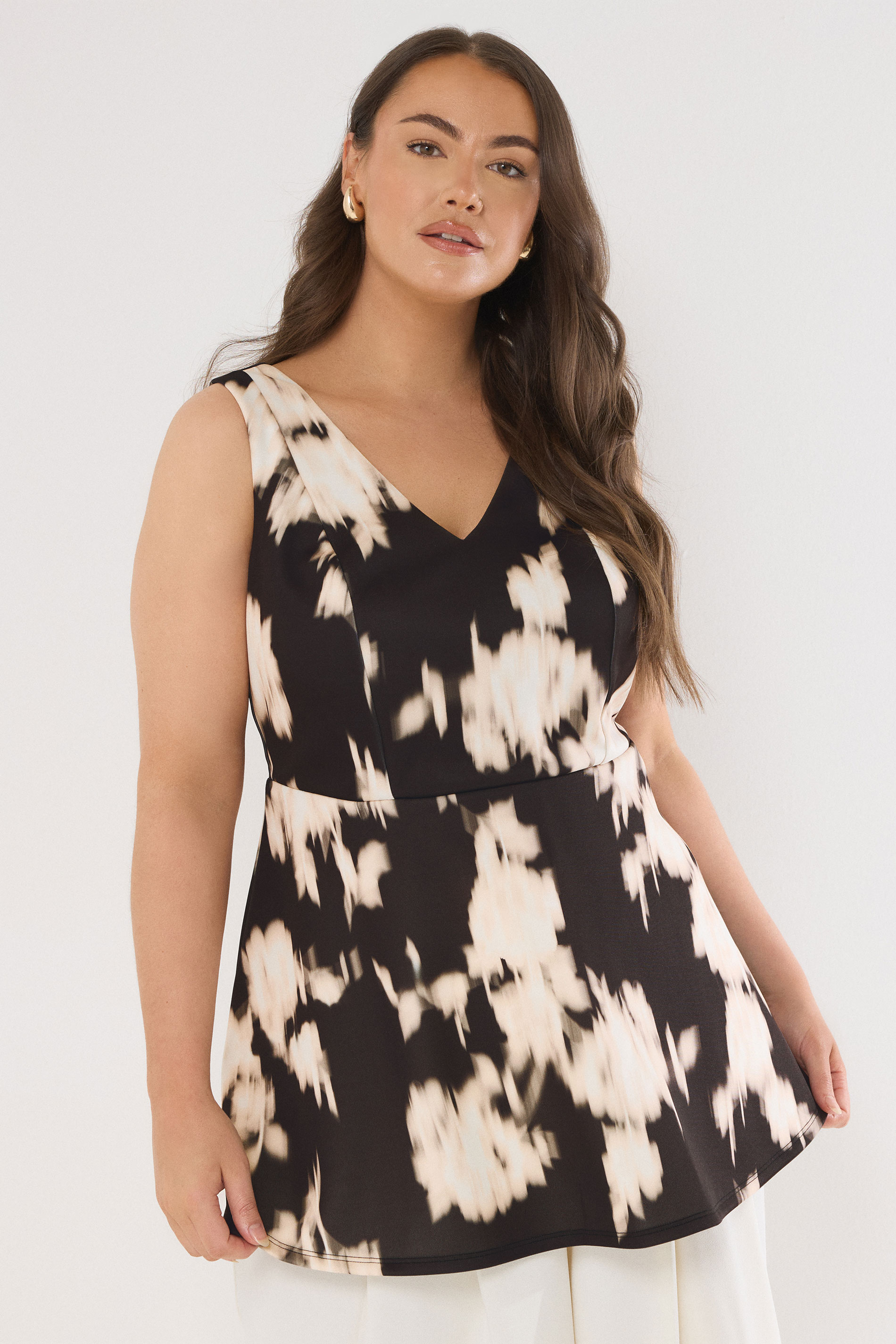 EVANS Plus Size Black Blurred Floral Peplum Occasion Top | Evans  3