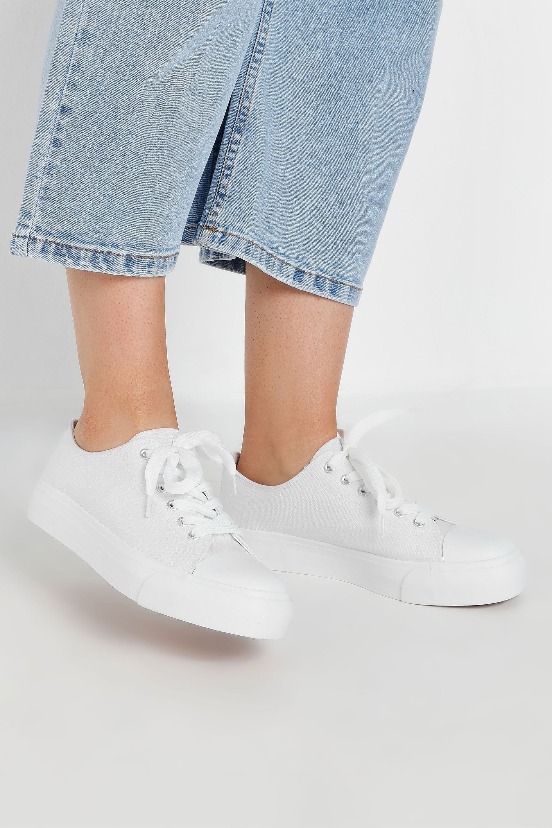 Women's White Yours Canvas Trainers In Wide E & Extra Wide Eee Fit Size 10Eee