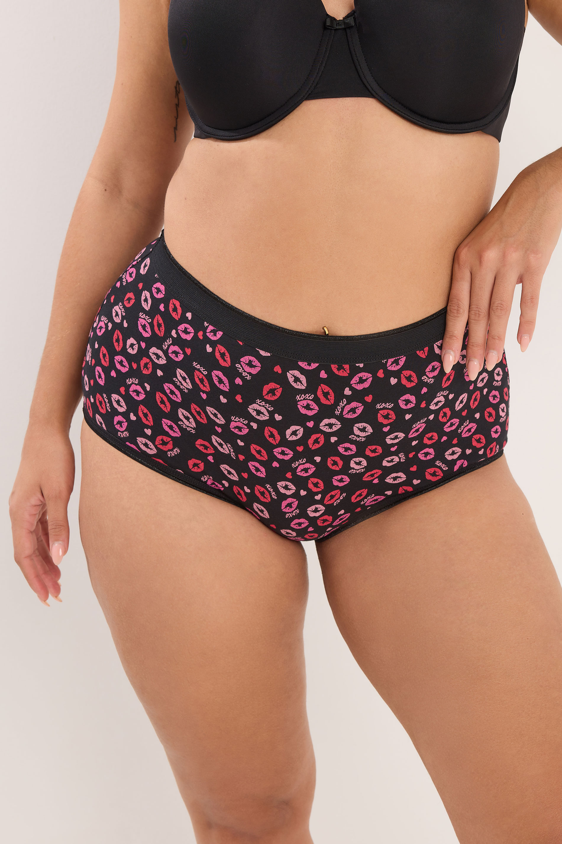 YOURSET 5 PACK Plus Size Red Kiss Print Full Briefs | Yours Clothing 2