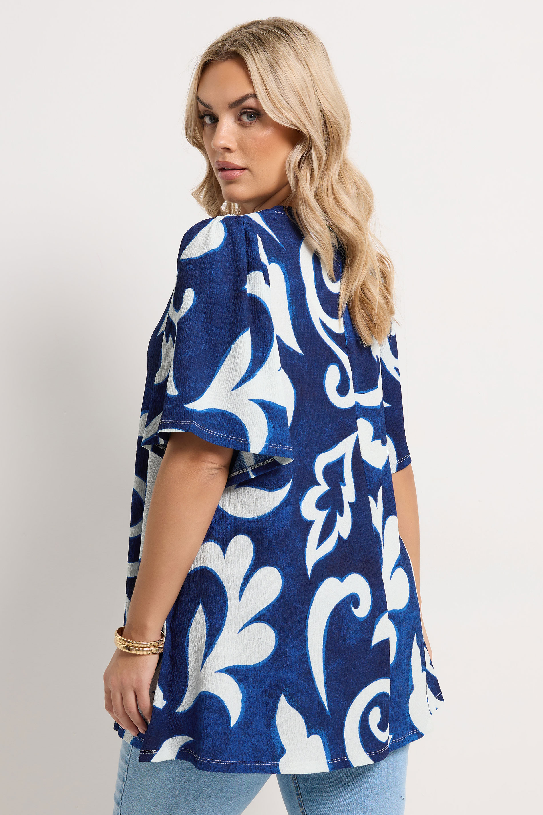 YOURS Plus Size Blue Abstract Textured Pleat Front Top | Yours Clothing  2