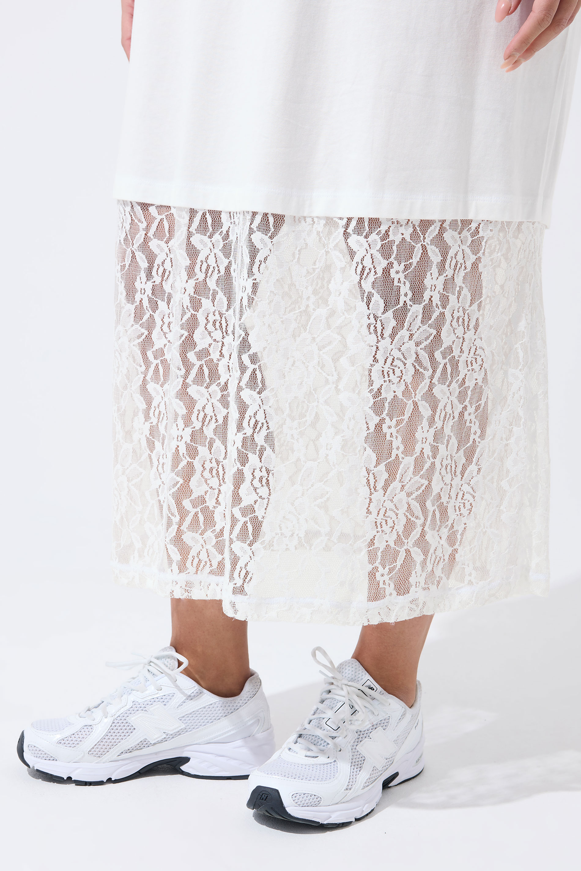 LIMITED COLLECTION Plus Size White Lace Trim Dress | Yours Clothing 4