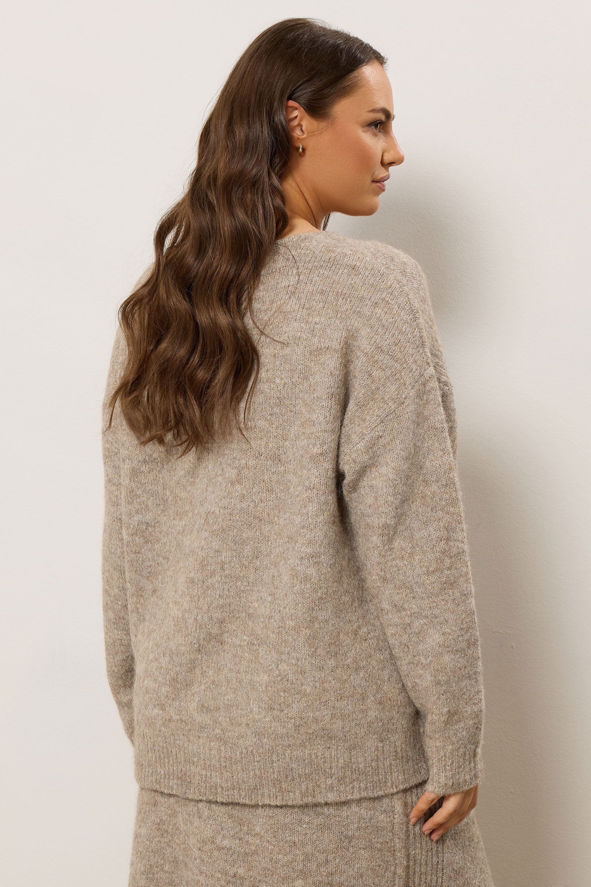 EVANS Plus Size Natural Brown Knitted V-Neck Jumper | Evans  5