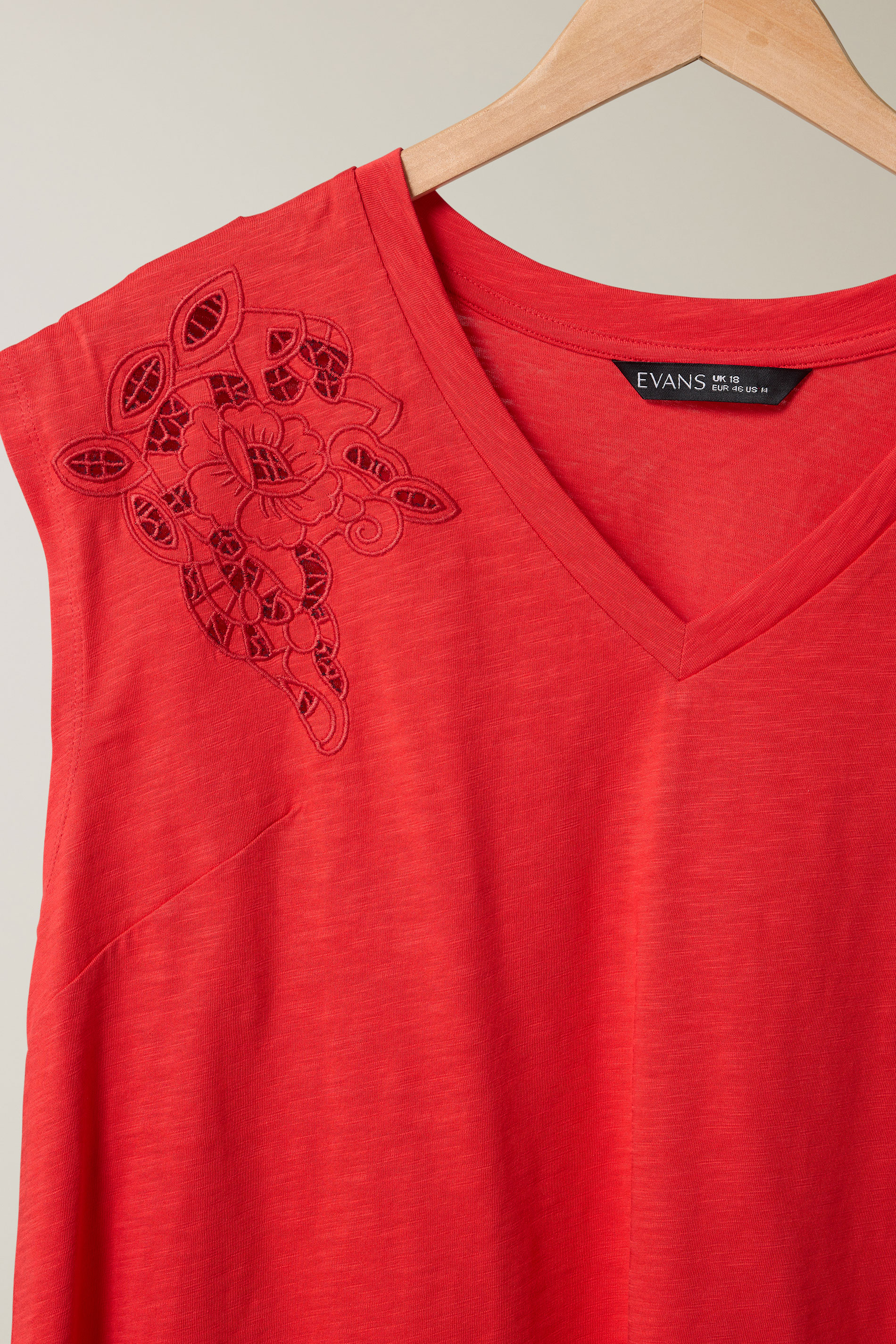EVANS Plus Size Red Broderie Anglaise Vest Top | Evans 7