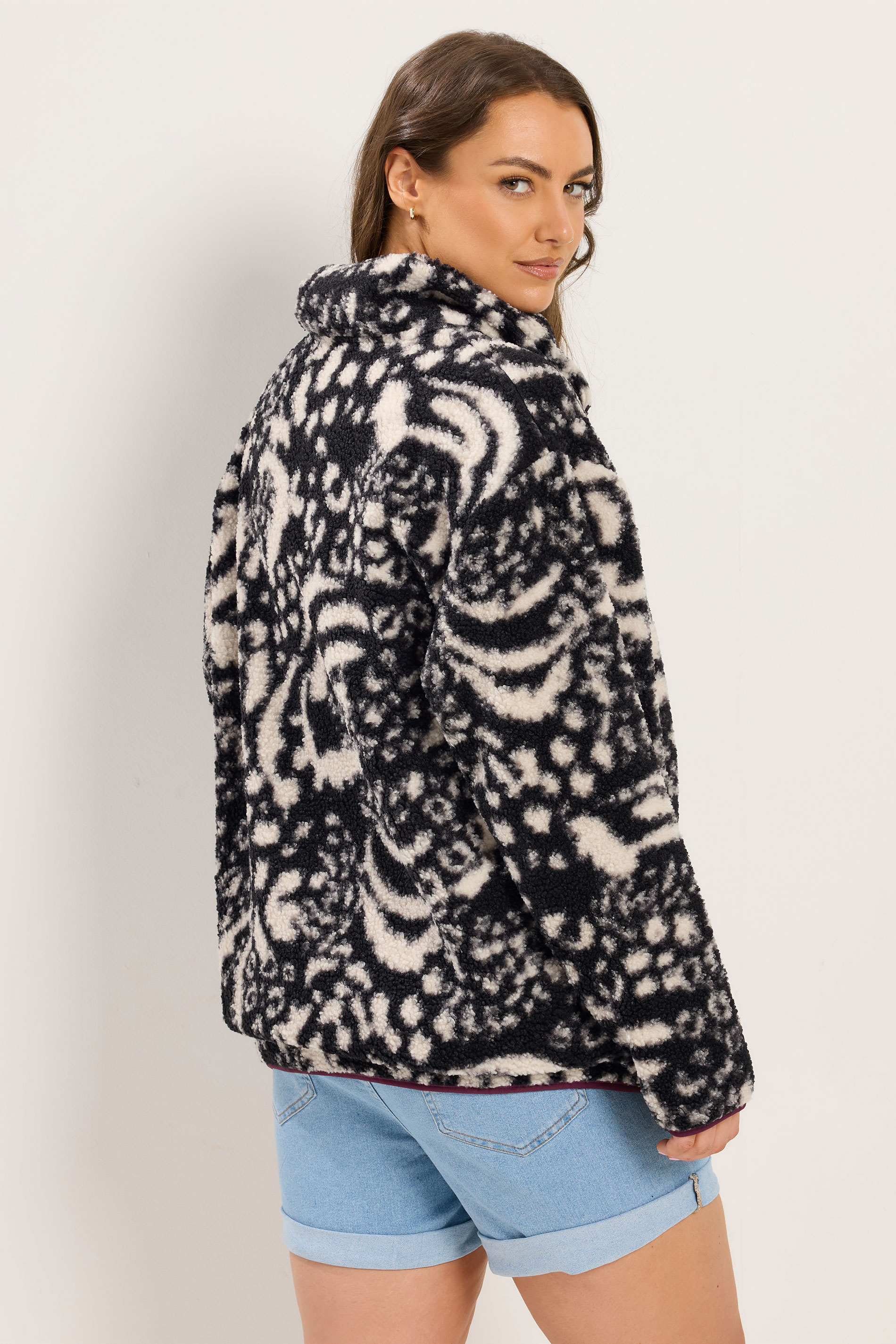 YOURS Plus Size Black Animal Print Borg Fleece | Yours Clothing 2