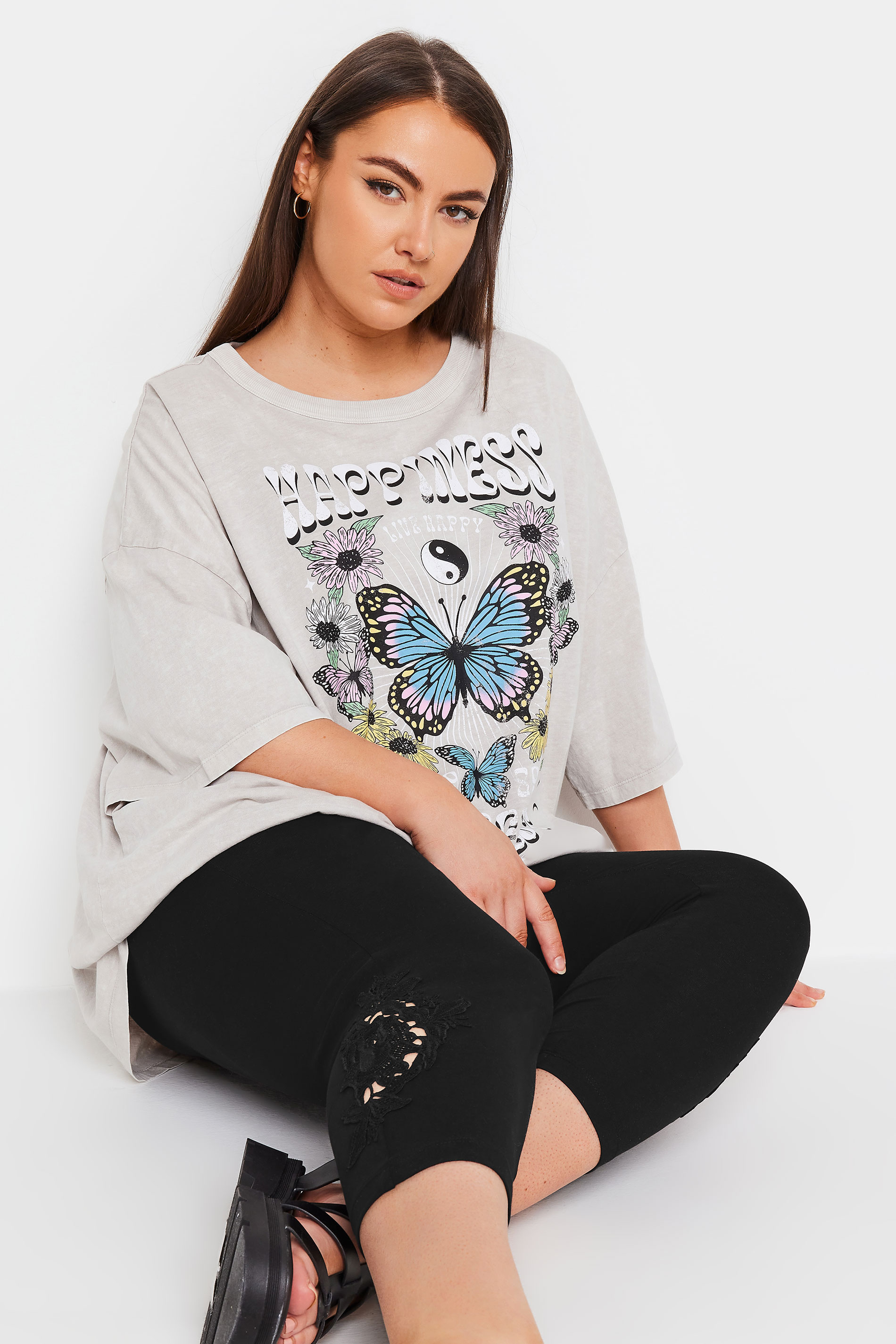 Plus Size Black Lace Cropped Leggings | Yours Clothing 4