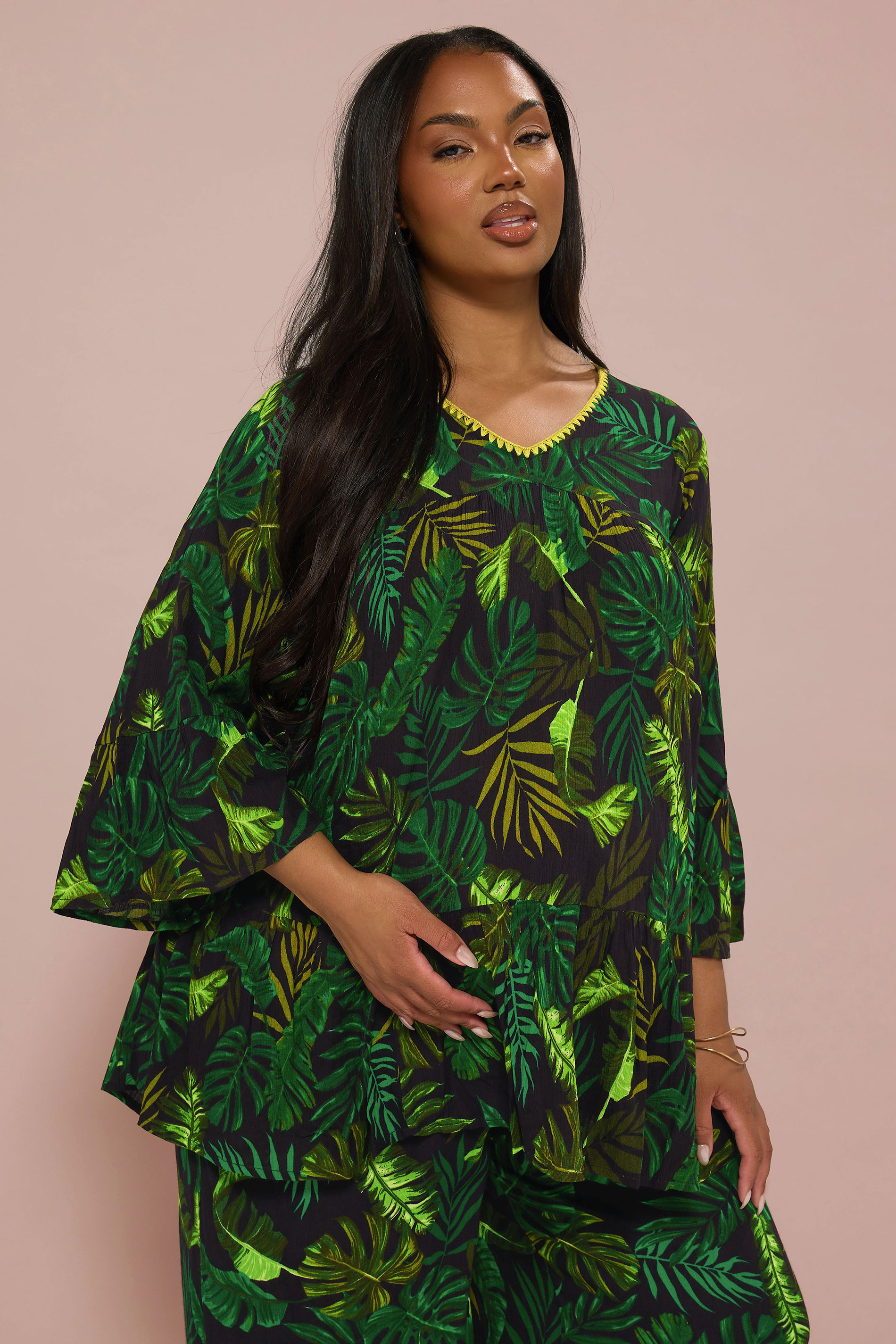 BUMP IT UP MATERNITY Curve Green Palm Leaf Print Top | Yours Clothing 3