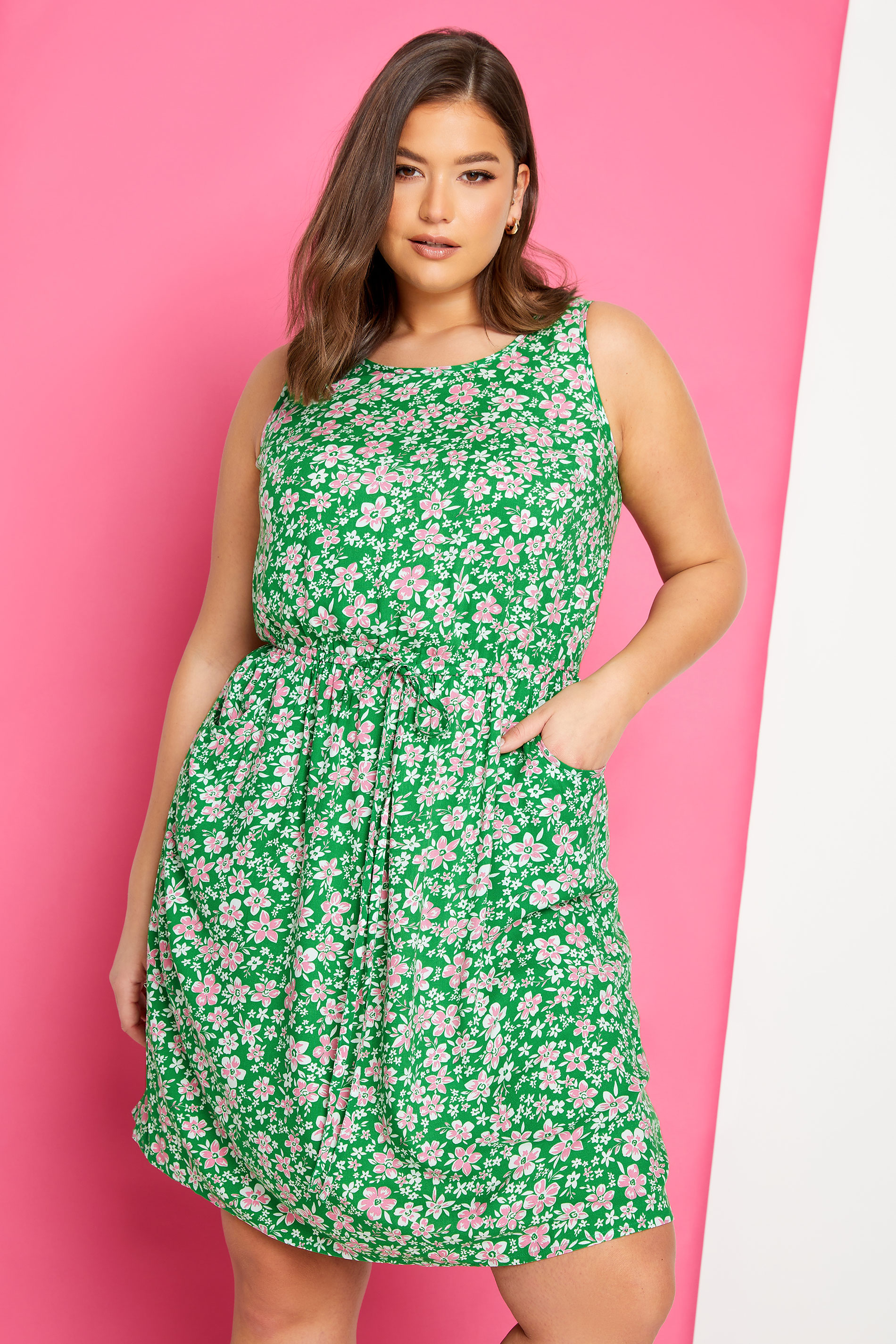 YOURS Curve Plus Size Green Floral Ditsy Print Mini Dress | Yours Clothing  1