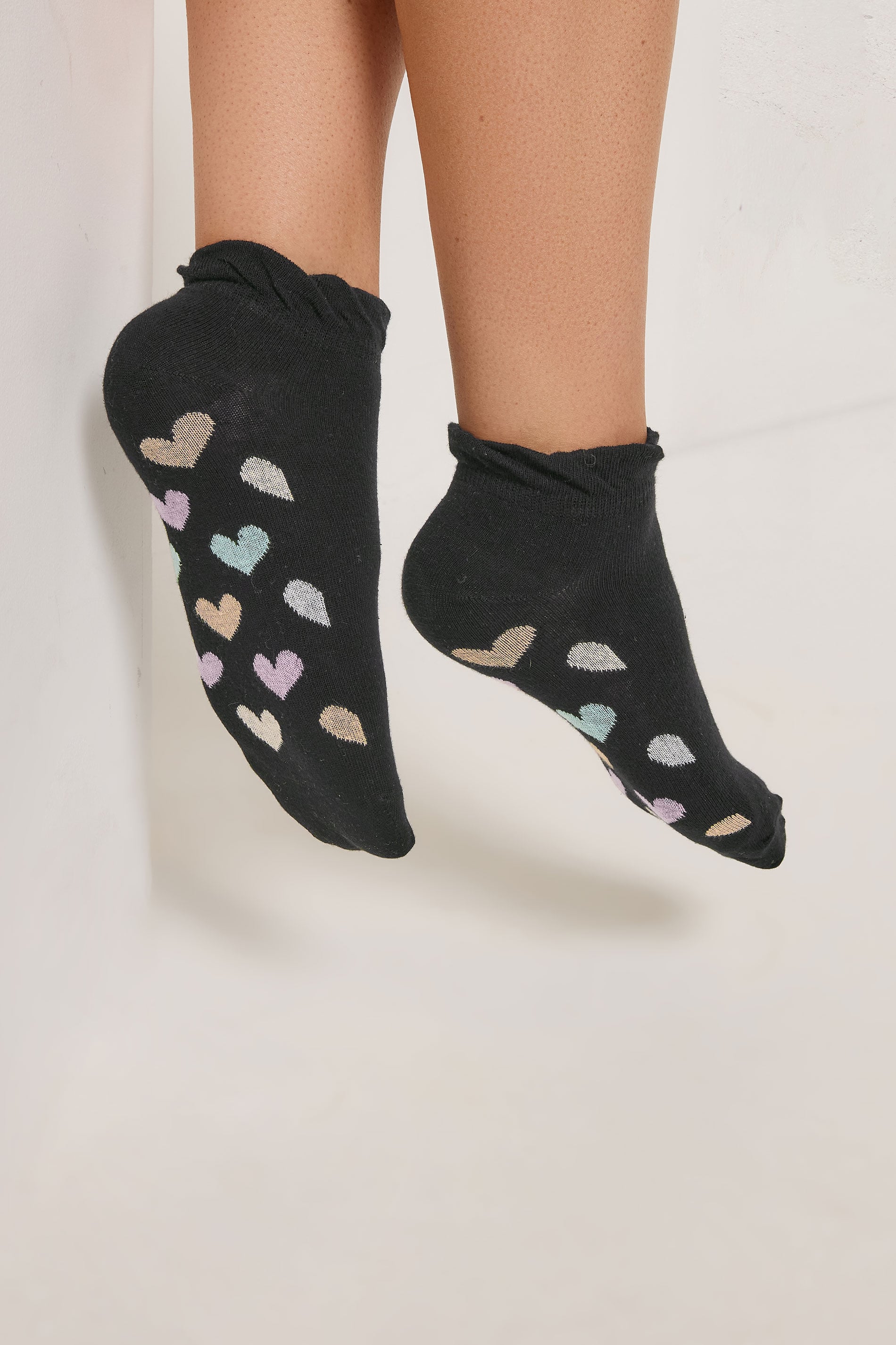 YOURSET 4 PACK Plus Size Black Heart Print Ankle Socks | Yours Clothing 2