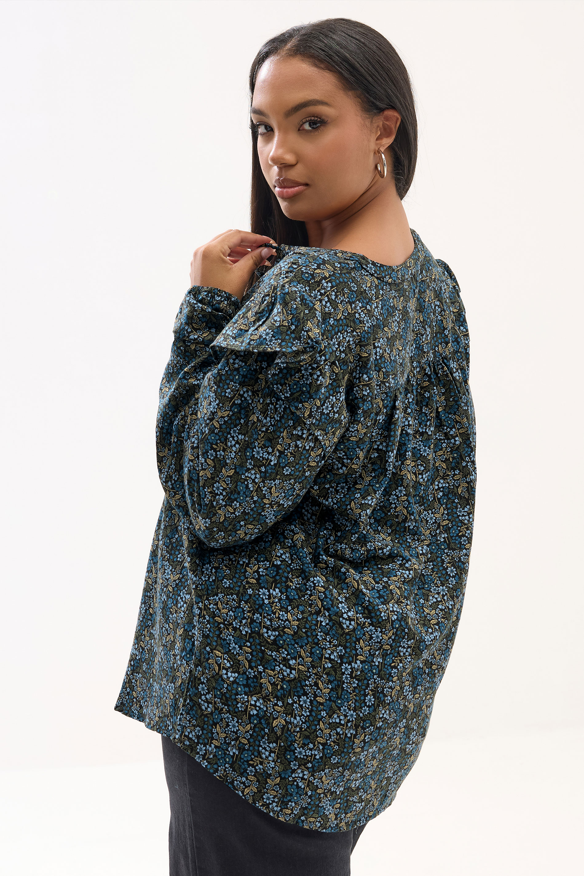 YOURS Plus Size Blue Ditsy Floral Print Frill Top | Yours Clothing 2