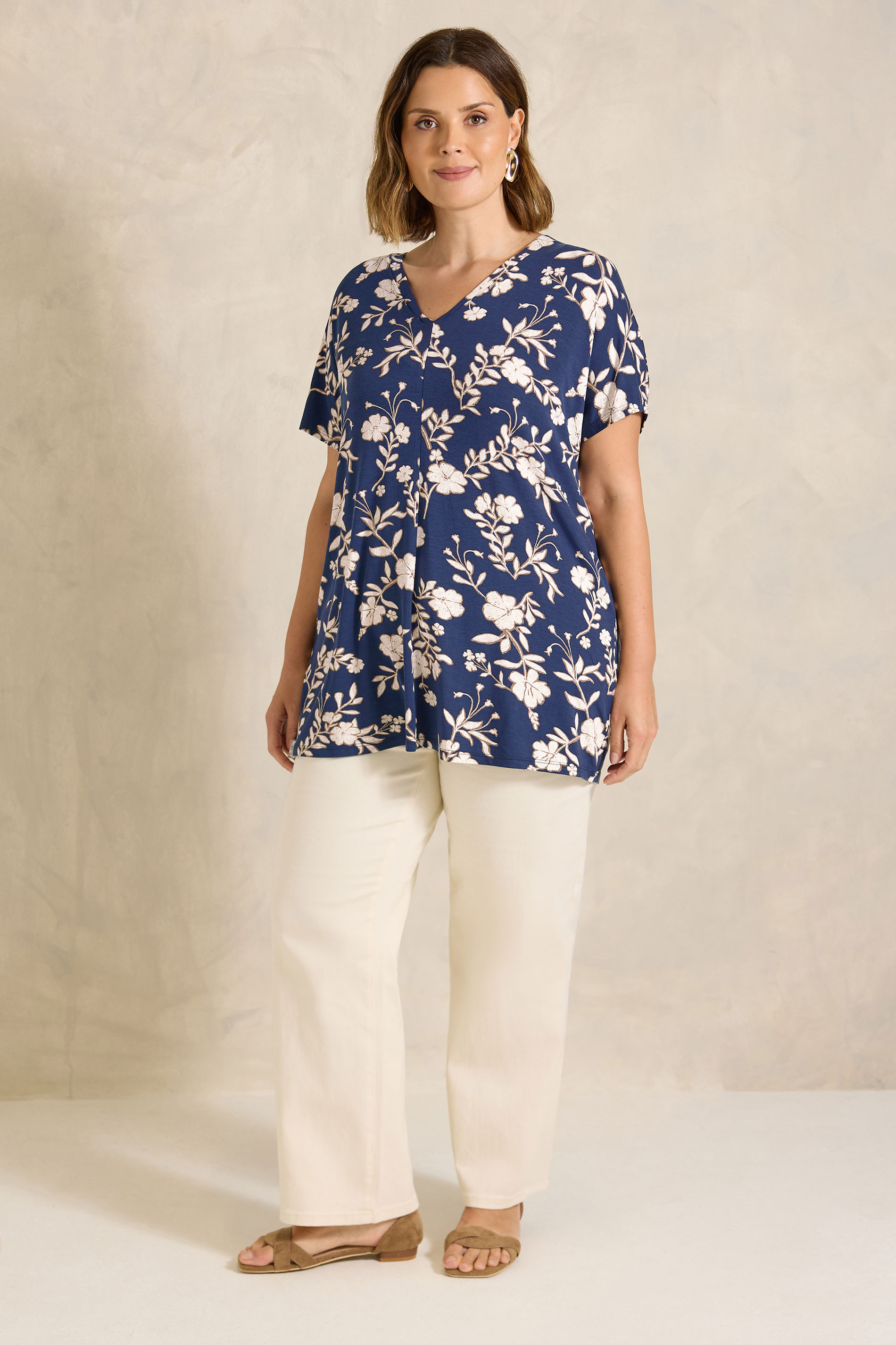 EVANS Plus Size Navy Blue Floral Grown-On Sleeve Top | Evans 1