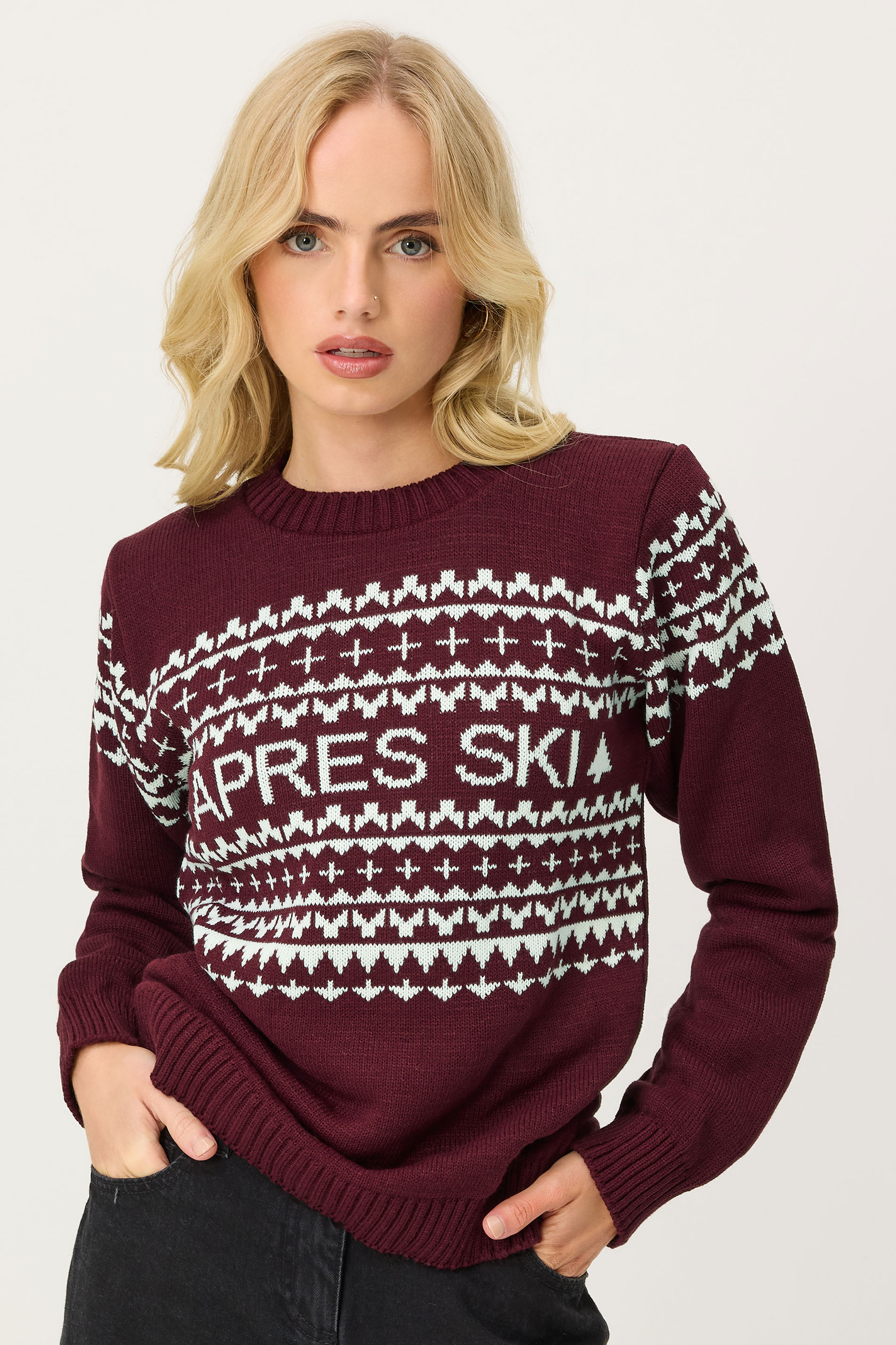 PixieGirl Petite Women's Burgundy Red Knitted 'Apres Ski' Slogan Jumper | PixieGirl 3