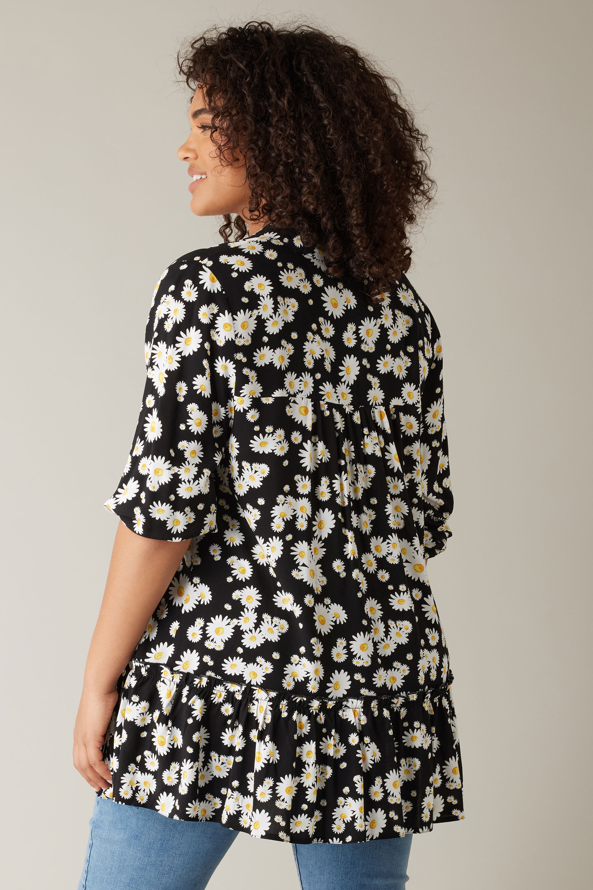 EVANS Plus Size Black Daisy Print Frill Hem Tunic Top | Evans 2