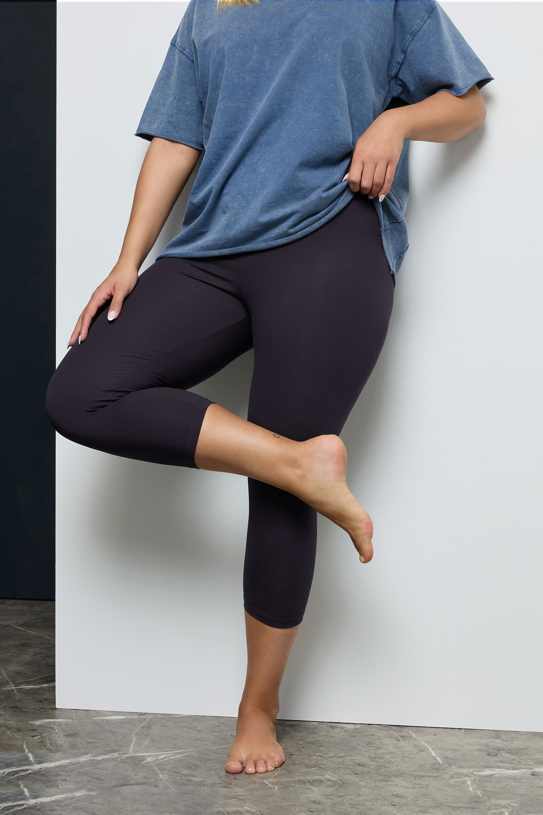 Plus Size YOURS FOR GOOD Navy Blue Cotton Stretch Cropped Leggings | Yours Clothing 3