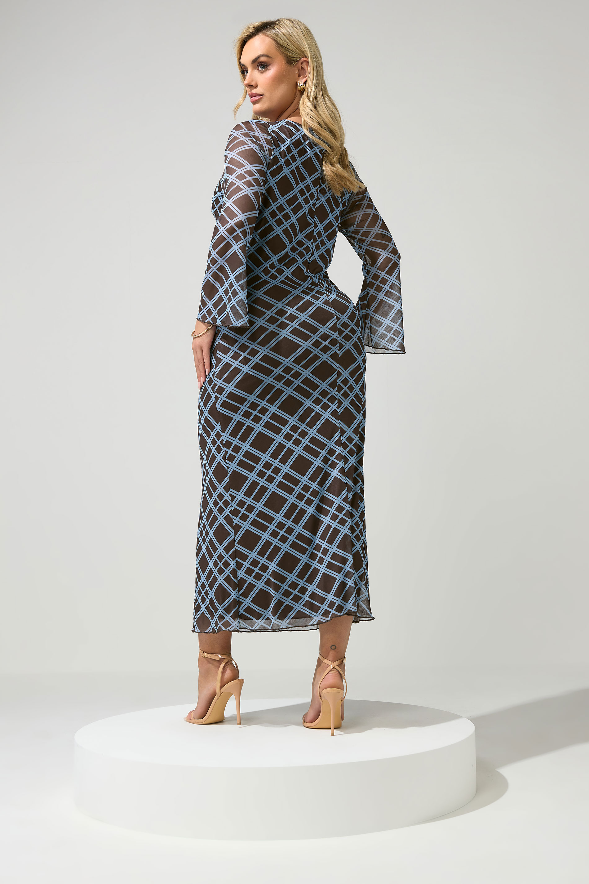 YOURS LONDON Plus Size Chocolate Brown & Blue Checked Mesh Dress | Yours Clothing 2