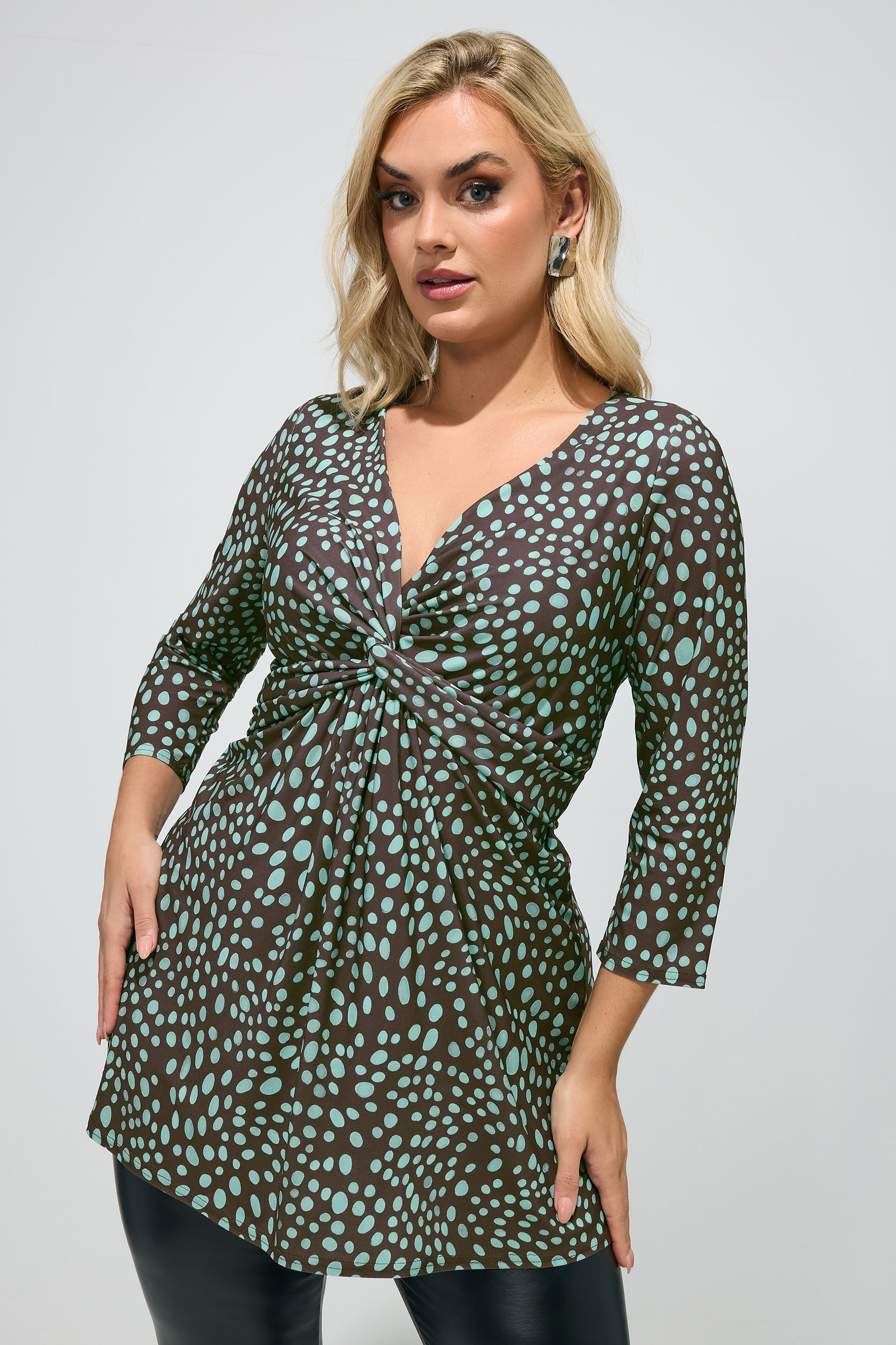YOURS LONDON Plus Size Black Knot Detail Front Top | Yours Clothing 3