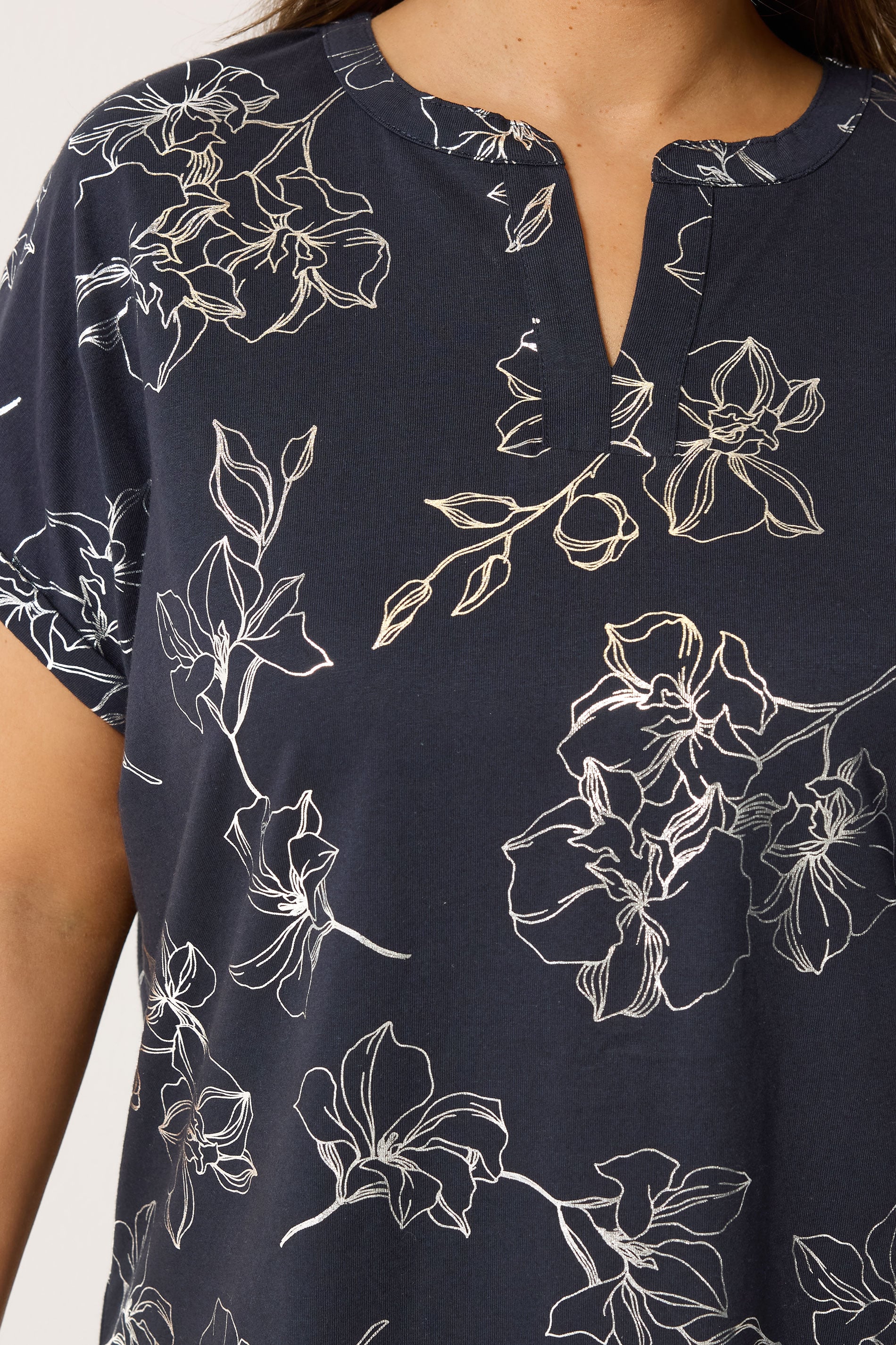 YOURS Plus Size Black Floral Foil Notch Neck Top | Yours Cloting 4